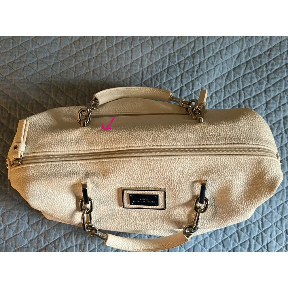 Lulu Guiness Purse Satchell White Top Handle Zip Close Pockets Silver Accents